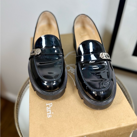CHRISTIAN LOUBOUTIN LOCK WOODY FLAT PATENT LOAFERS - Picture 3 of 7